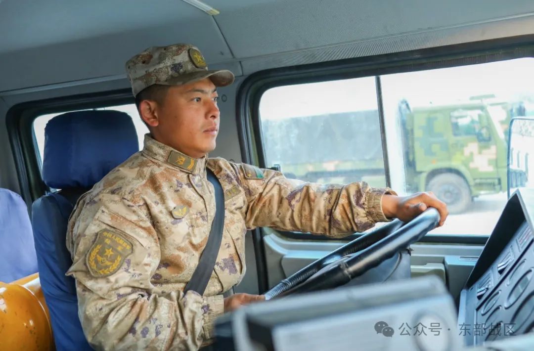 三级军士长,再获殊荣! 三级军士长,再获殊荣!