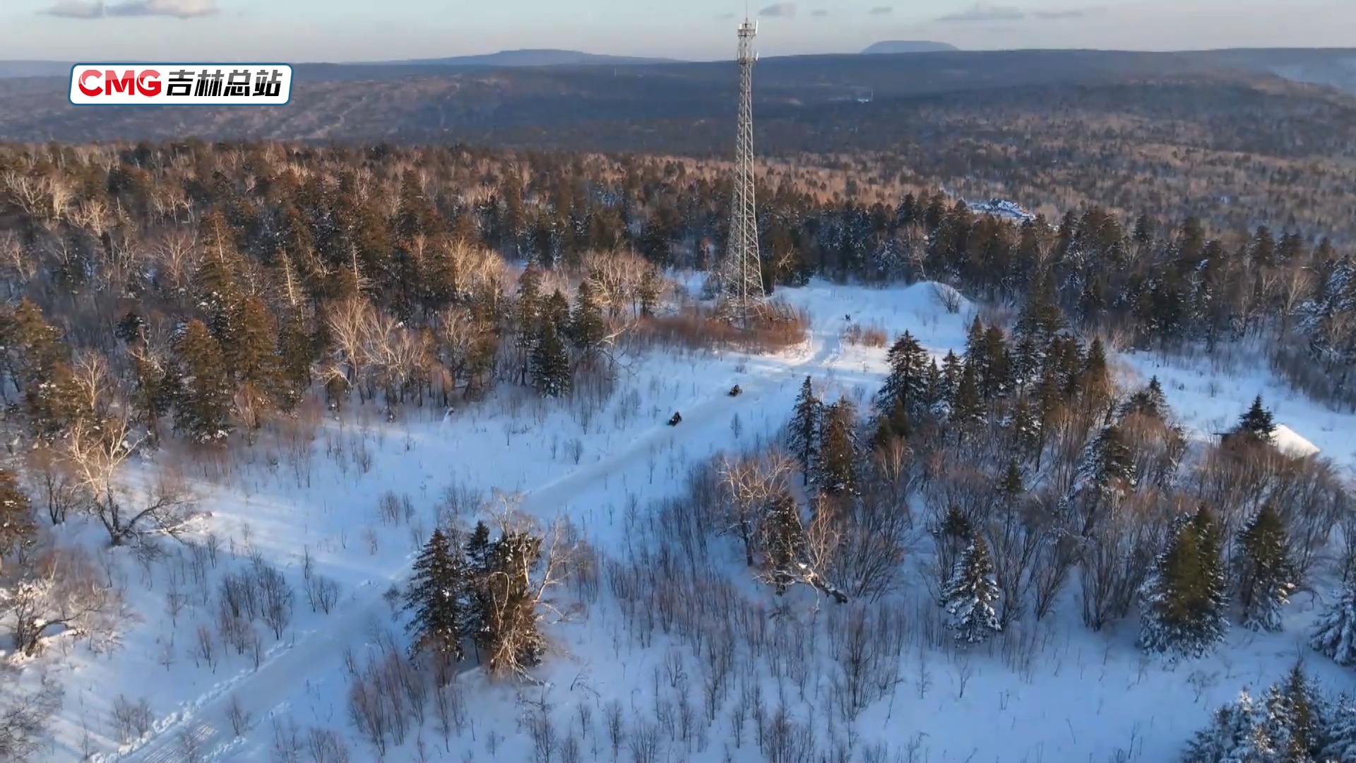 冰雪越野 点燃冬季新玩法