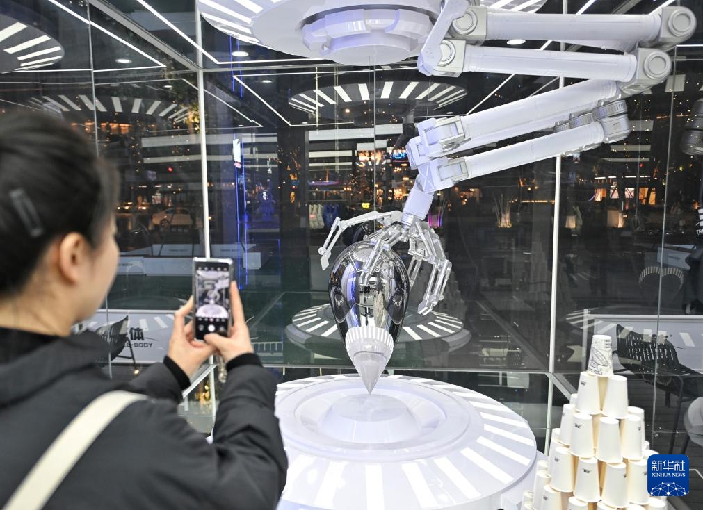 成都：加速创新升级消费新场景