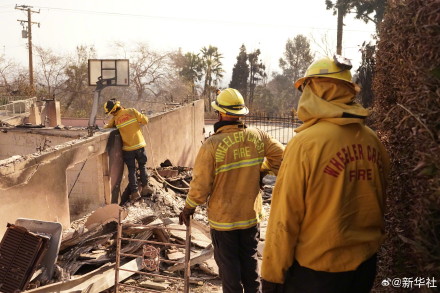 洛杉矶山火已损毁超1.2万栋建筑