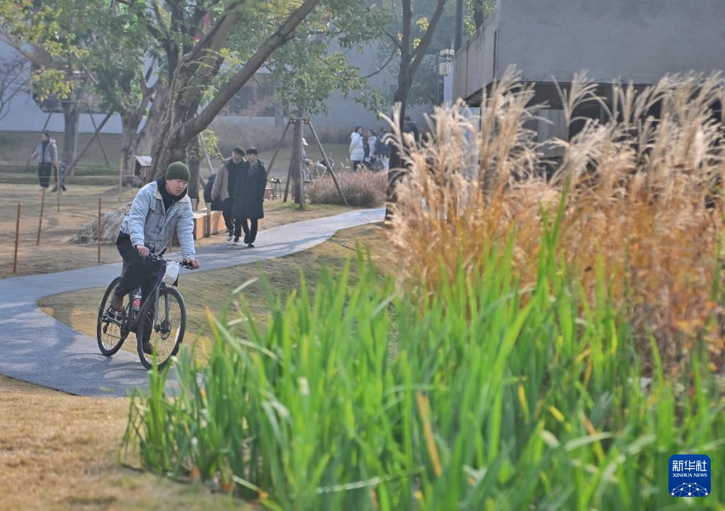 成都：加速创新升级消费新场景