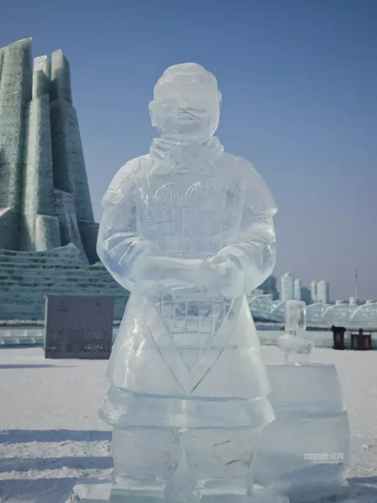 起猛了，看到兵马俑去哈尔滨服“冰”役了