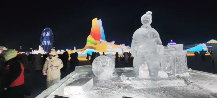 起猛了，看到兵马俑去哈尔滨服“冰”役了