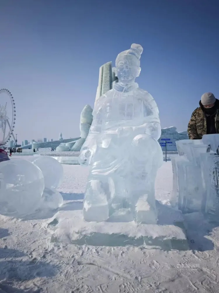 起猛了，看到兵马俑去哈尔滨服“冰”役了
