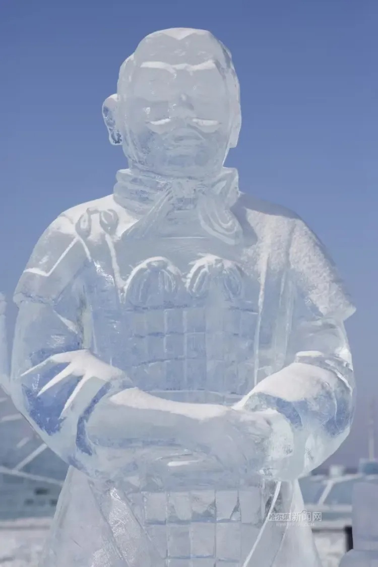 起猛了，看到兵马俑去哈尔滨服“冰”役了