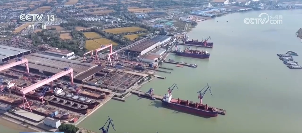 海关不断优化监管服务 助力造船企业“劈波斩浪” 海关不断优化监管服务 助力造船企业“劈波斩浪”