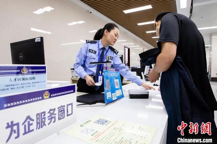 安徽合肥警方去年侦破涉网案件3100余起