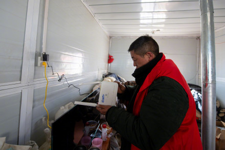 震区安置点的暖意瞬间 震区安置点的暖意瞬间