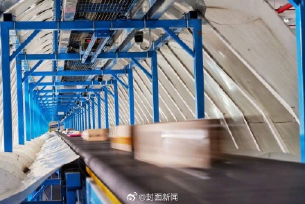 快递公司回应春节是否停运:多家表示正常营运,部分动态调整价格 快递公司回应春节是否停运:多家表示正常营运,部分动态调整价格