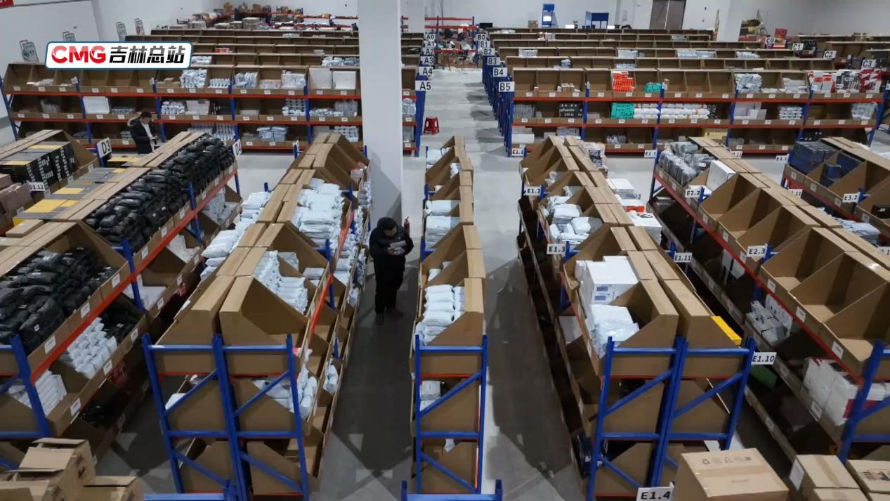 春节临近 跨境电商 “热” 力全开！