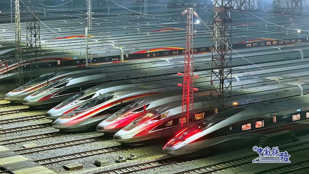 铁路春运将启，看“陆地航母”震撼集结