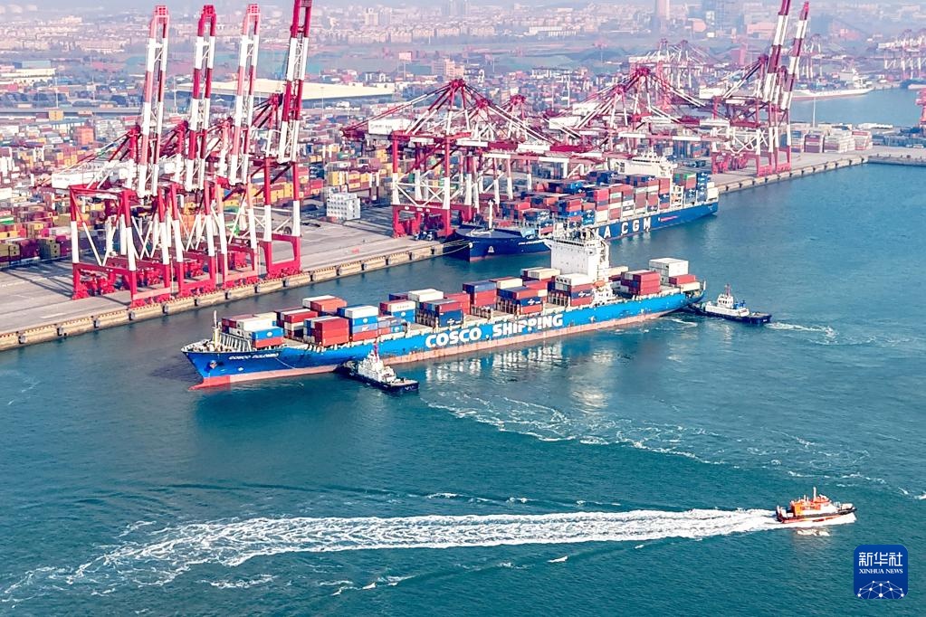 突破43万亿元!2024年我国外贸规模再创新高 突破43万亿元!2024年我国外贸规模再创新高