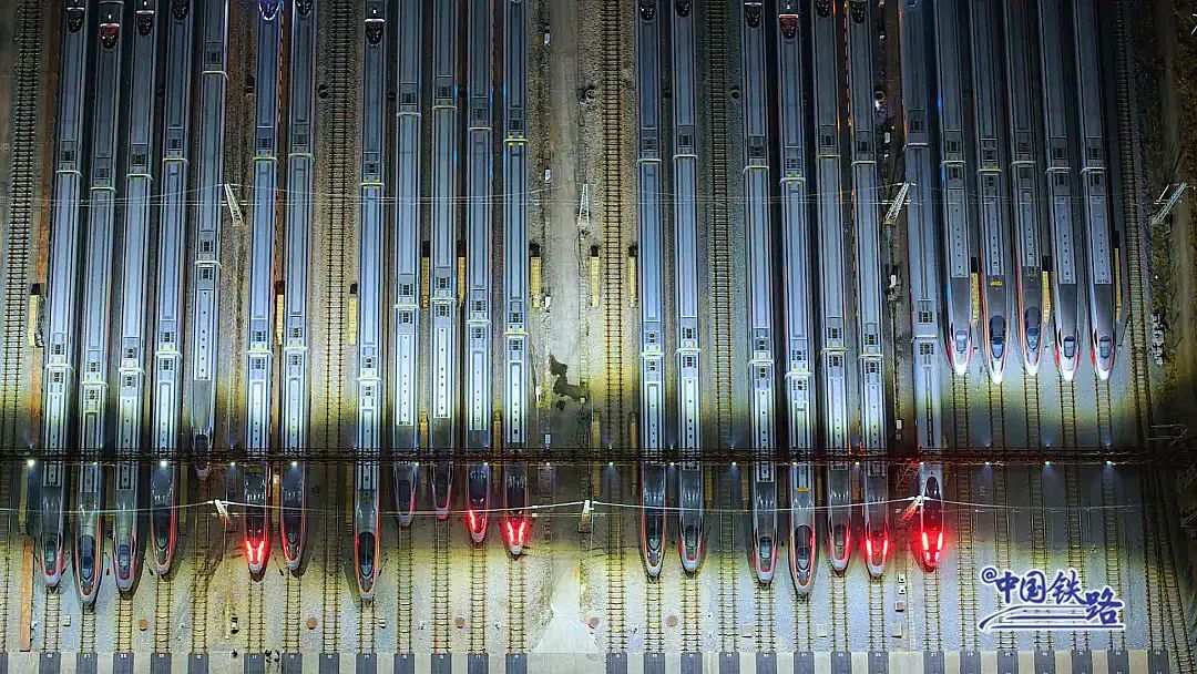 铁路春运将启，看“陆地航母”震撼集结