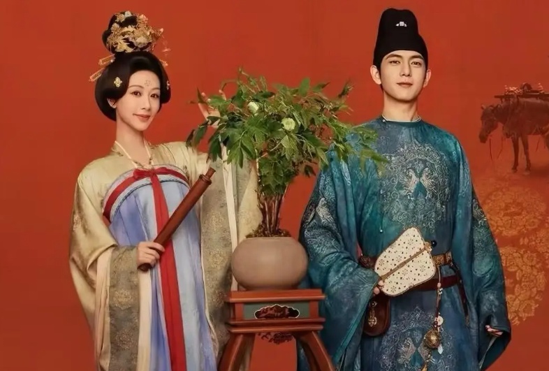 热搜第一！热播剧妆造被指抄袭，官方发文致歉