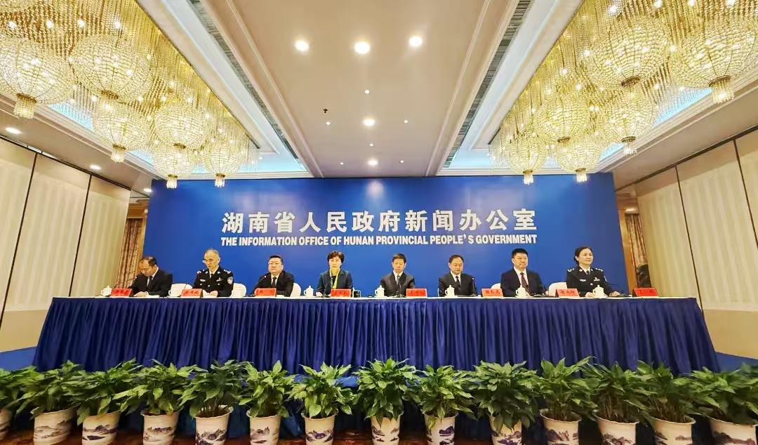 政策 “引擎” 轰鸣 湖南入境游 “加速跑”