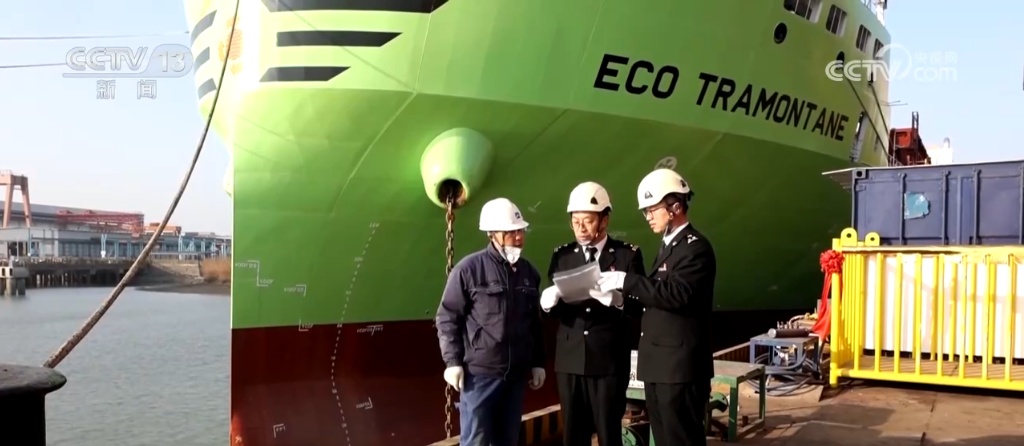 海关不断优化监管服务 助力造船企业“劈波斩浪” 海关不断优化监管服务 助力造船企业“劈波斩浪”