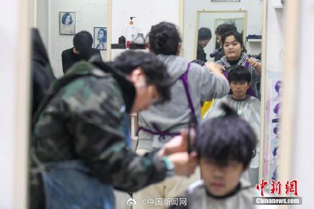 理发师晓华用满足总结2024