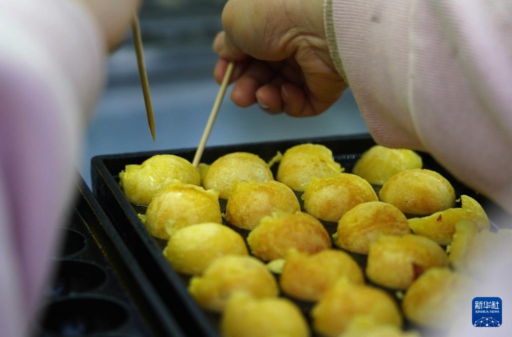 温度丨小摊大爱 ——爱的试吃