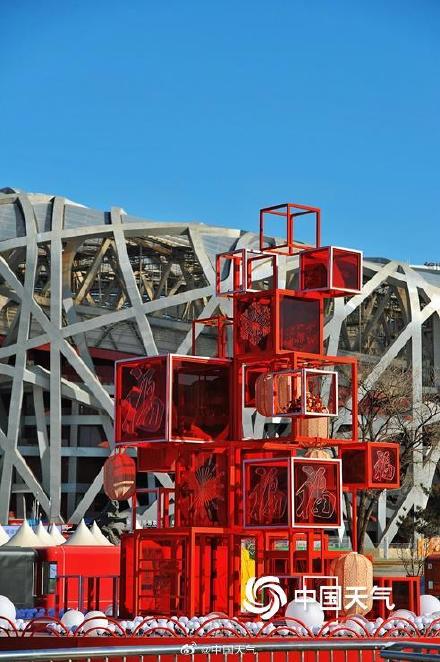 北京街头张灯结彩