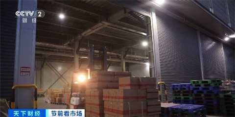 春节前瓜子订单迎高峰 这里的加工企业24小时不停产 春节前瓜子订单迎高峰 这里的加工企业24小时不停产