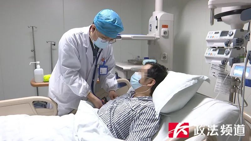 26岁游戏主播直播时突发心梗被紧急送医,千万别再这样做了! 26岁游戏主播直播时突发心梗被紧急送医,千万别再这样做了!