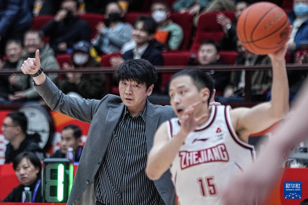 CBA常规赛:山东高速胜浙江稠州金租 CBA常规赛:山东高速胜浙江稠州金租