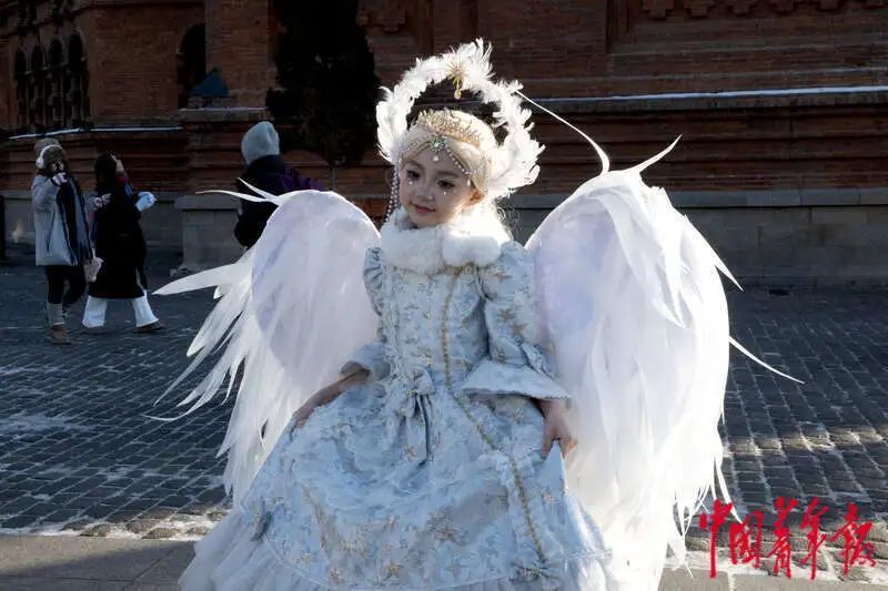 “三步一公主、五步一女王” 冰雪哈尔滨旅拍正火热