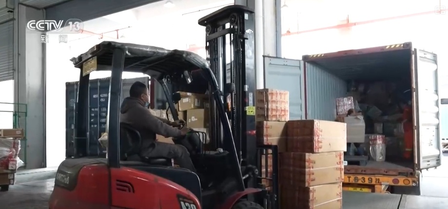 增长“引擎”动力足!多领域“火热”数据点“亮”中国经济 增长“引擎”动力足!多领域“火热”数据点“亮”中国经济