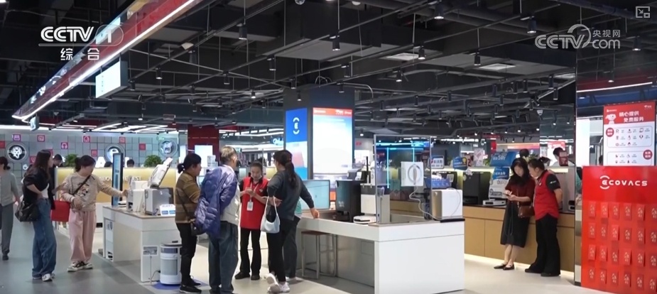 节日市场红红火火,文化味、年味儿……好一幅人间烟火气的“年俗画” 节日市场红红火火,文化味、年味儿……好一幅人间烟火气的“年俗画”