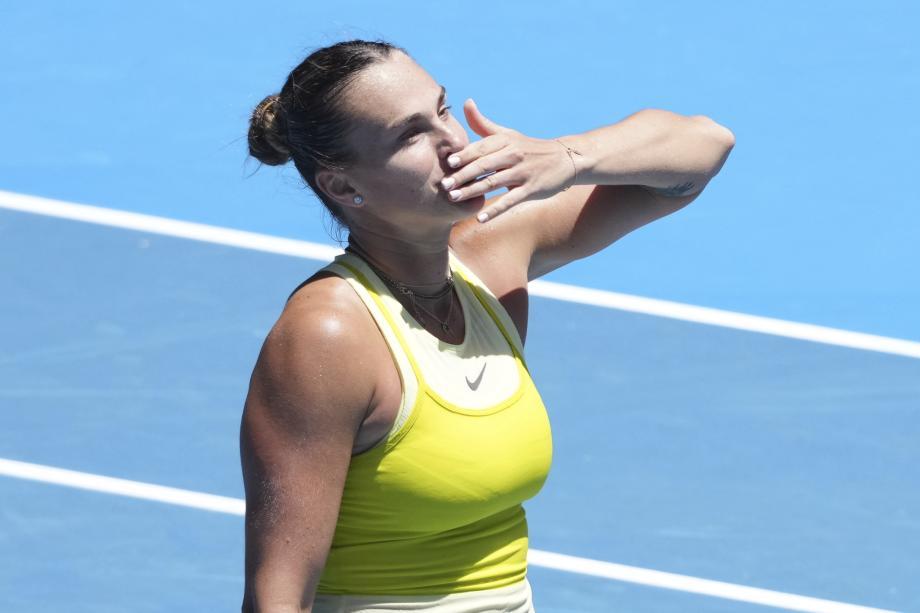 连5年进澳网16强！萨巴伦卡2-0苦战创5大纪录