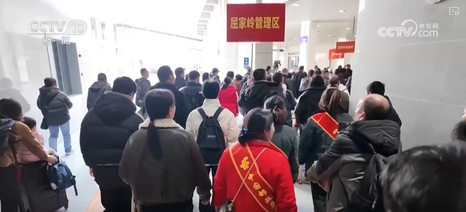 就业访民情、访企问需……暖心举措精准服务农民工就业创业