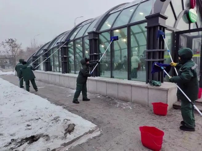 哈尔滨地铁“梳妆打扮”迎亚冬