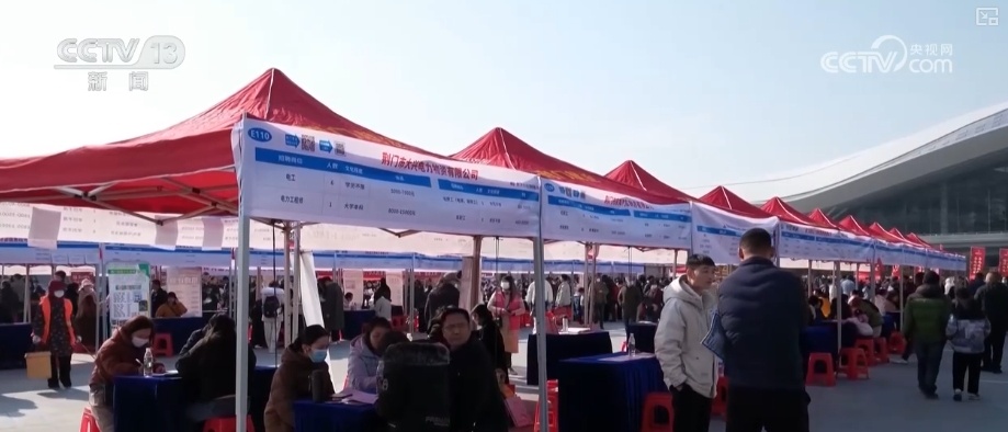 就业访民情、访企问需……暖心举措精准服务农民工就业创业