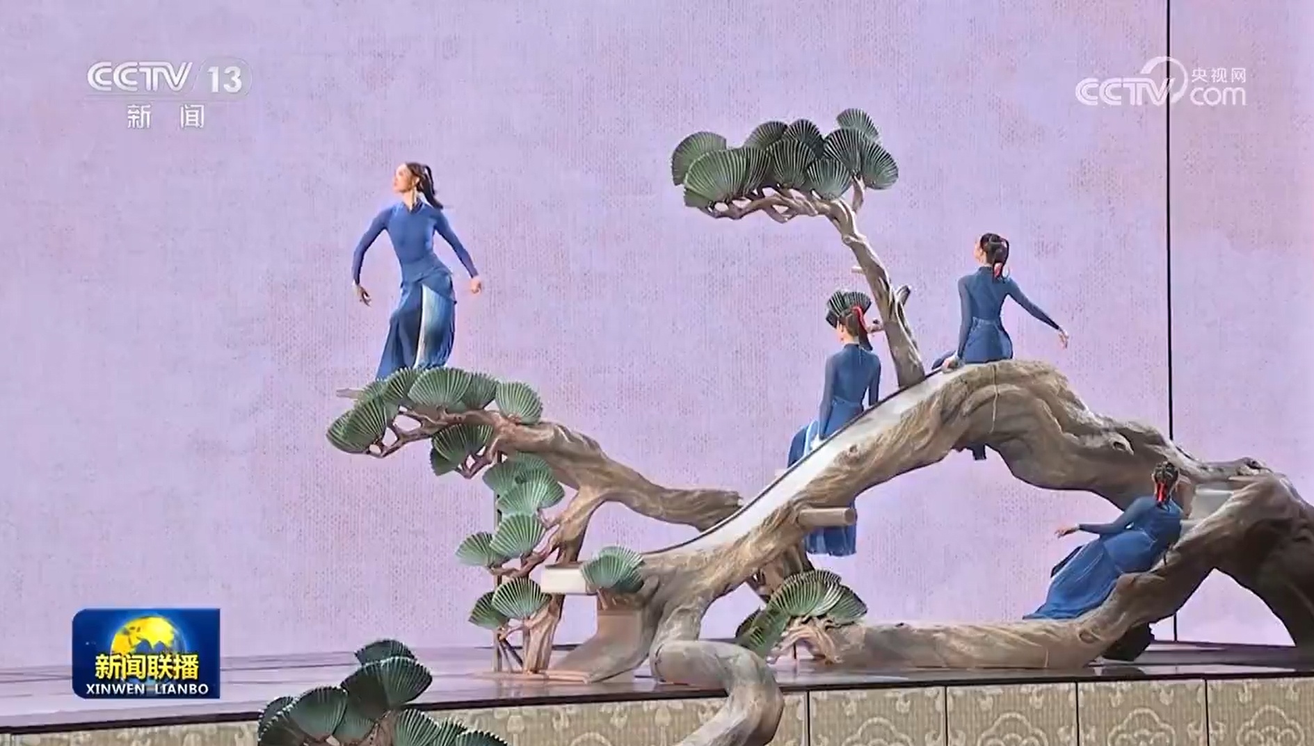 总台《2025年春节联欢晚会》进行第三次彩排