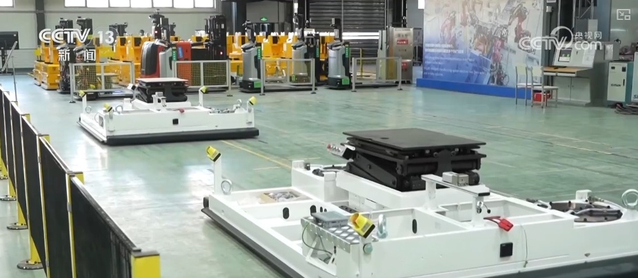 新兴产业壮大 产业体系新支柱逐步形成