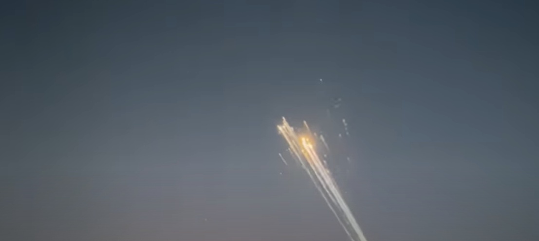 外媒:“星舰”第七飞发射后飞船解体,迫使多架航班改变航线以避开可能坠落的碎片 外媒:“星舰”第七飞发射后飞船解体,迫使多架航班改变航线以避开可能坠落的碎片