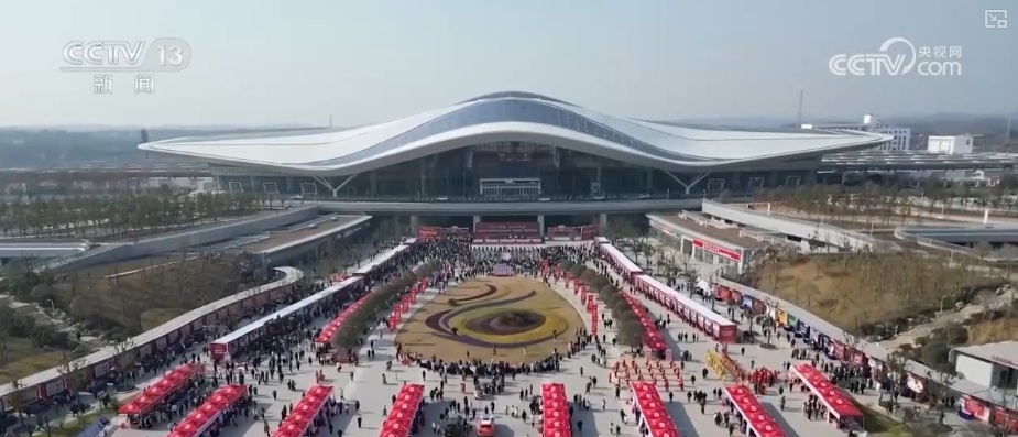 就业访民情、访企问需……暖心举措精准服务农民工就业创业