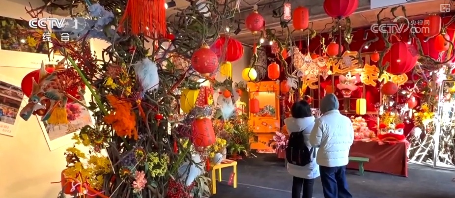 节日市场红红火火,文化味、年味儿……好一幅人间烟火气的“年俗画” 节日市场红红火火,文化味、年味儿……好一幅人间烟火气的“年俗画”