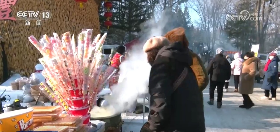 节日市场红红火火,文化味、年味儿……好一幅人间烟火气的“年俗画” 节日市场红红火火,文化味、年味儿……好一幅人间烟火气的“年俗画”