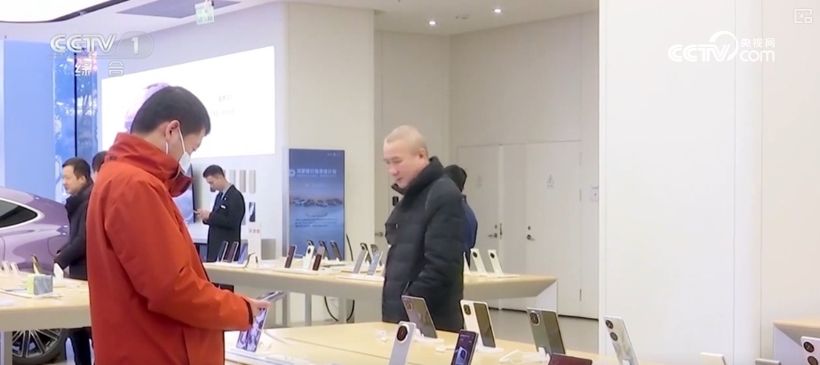 节日市场红红火火,文化味、年味儿……好一幅人间烟火气的“年俗画” 节日市场红红火火,文化味、年味儿……好一幅人间烟火气的“年俗画”