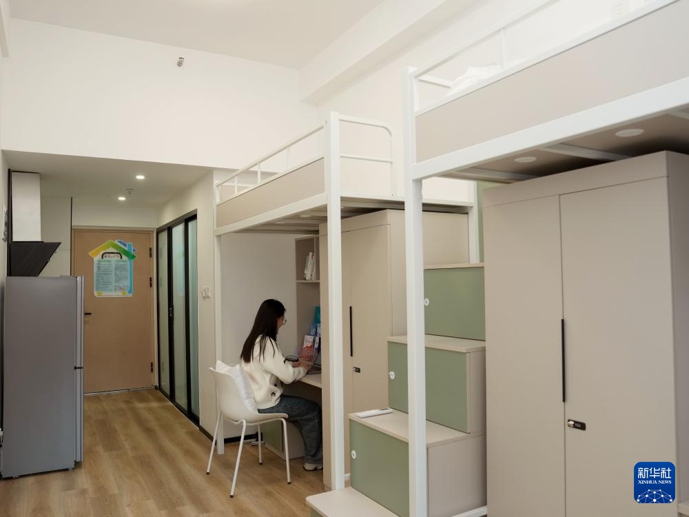 新春走基层丨走进“青年驿站”：来沪求职青年在这里落脚、逐梦