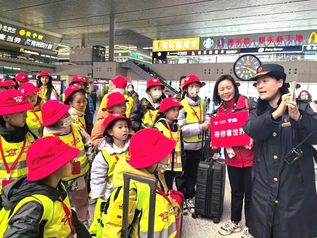 车开了，孩子没下来！