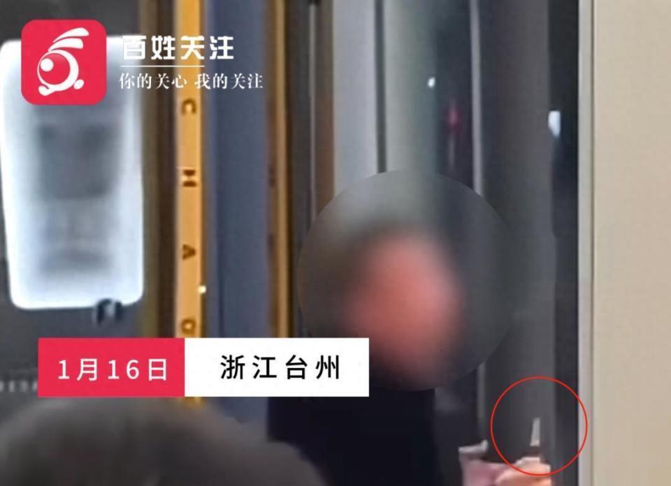 手拿螺丝刀！浙江一男子醉酒大闹霸王茶姬门店并殴打店员，警方已介入