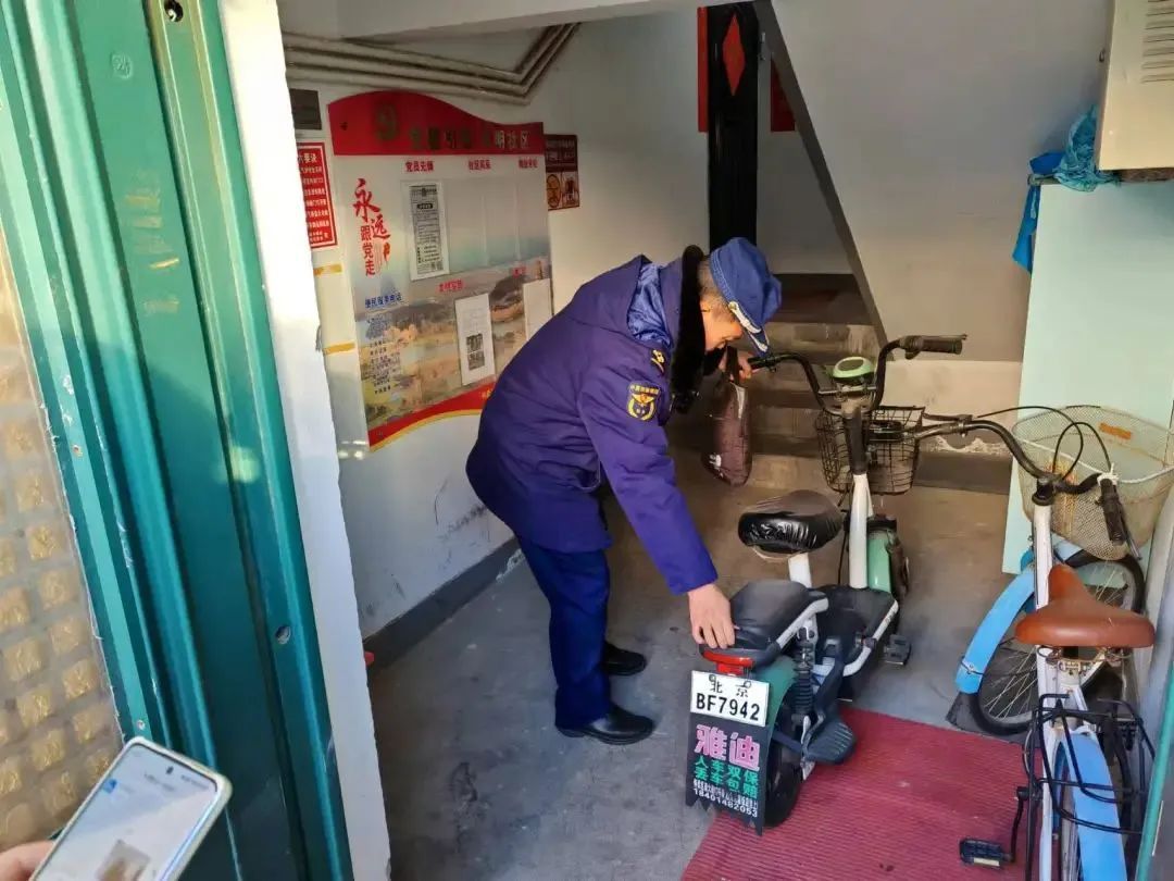 北京：电动自行车扔楼道，多名车主被处罚