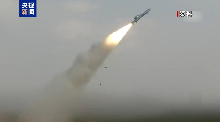 突发!美国航母及多艘军舰遭袭 突发!美国航母及多艘军舰遭袭