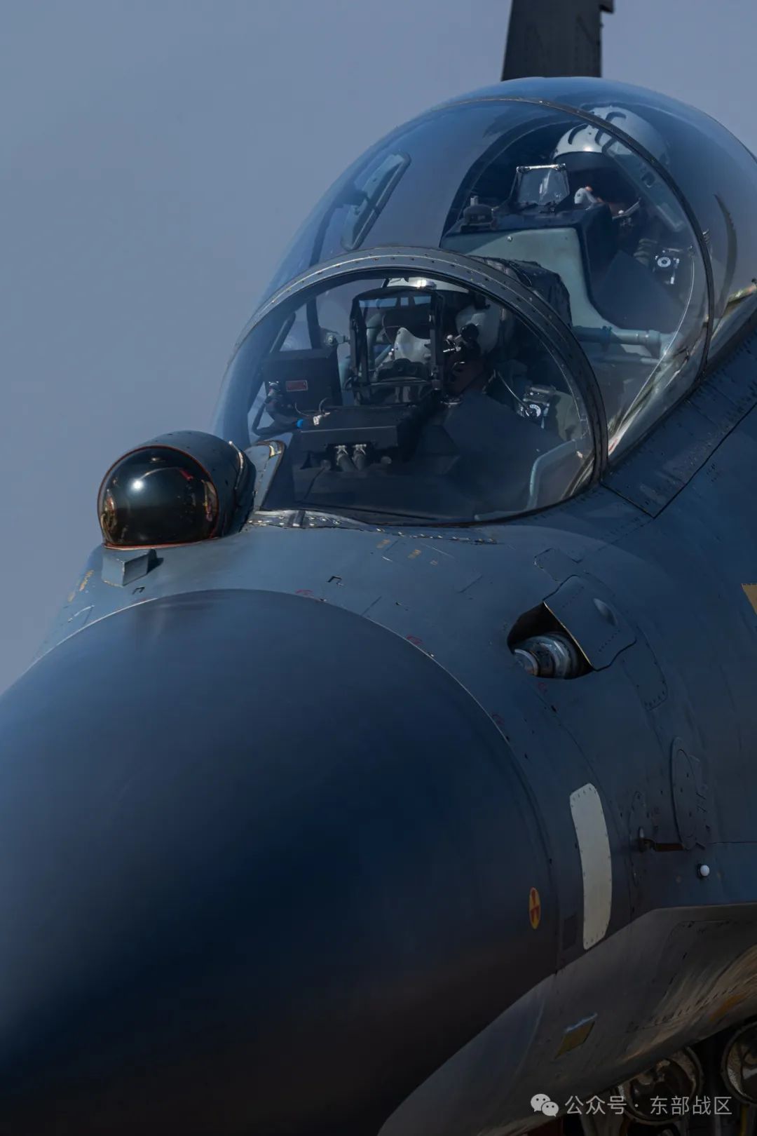 硬核大片!东部战区多架战机呼啸升空实战化训练 硬核大片!东部战区多架战机呼啸升空实战化训练