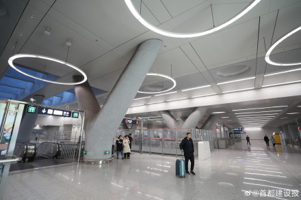 北京地铁16号线丽泽商务区站开通 北京地铁16号线丽泽商务区站开通