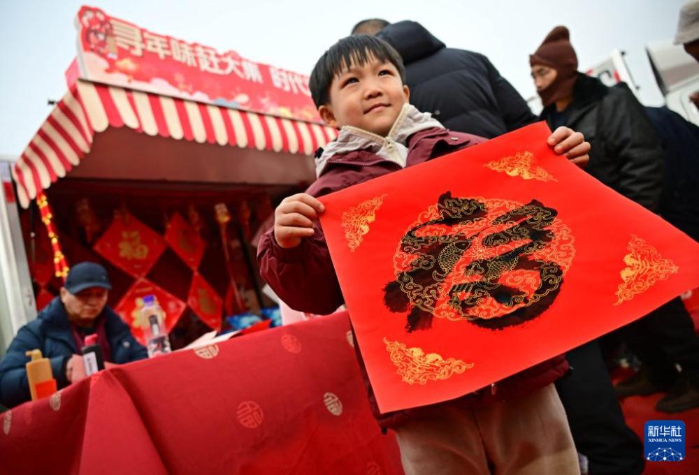 山东青岛：泊里大集年味浓