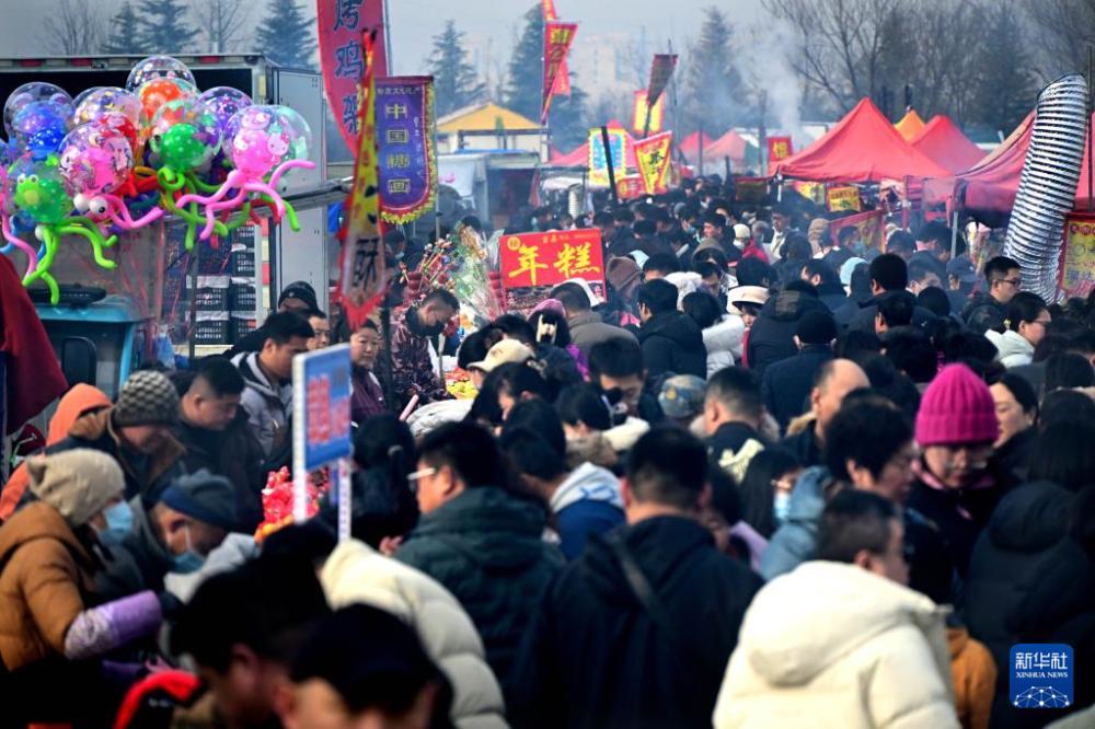 山东青岛：泊里大集年味浓