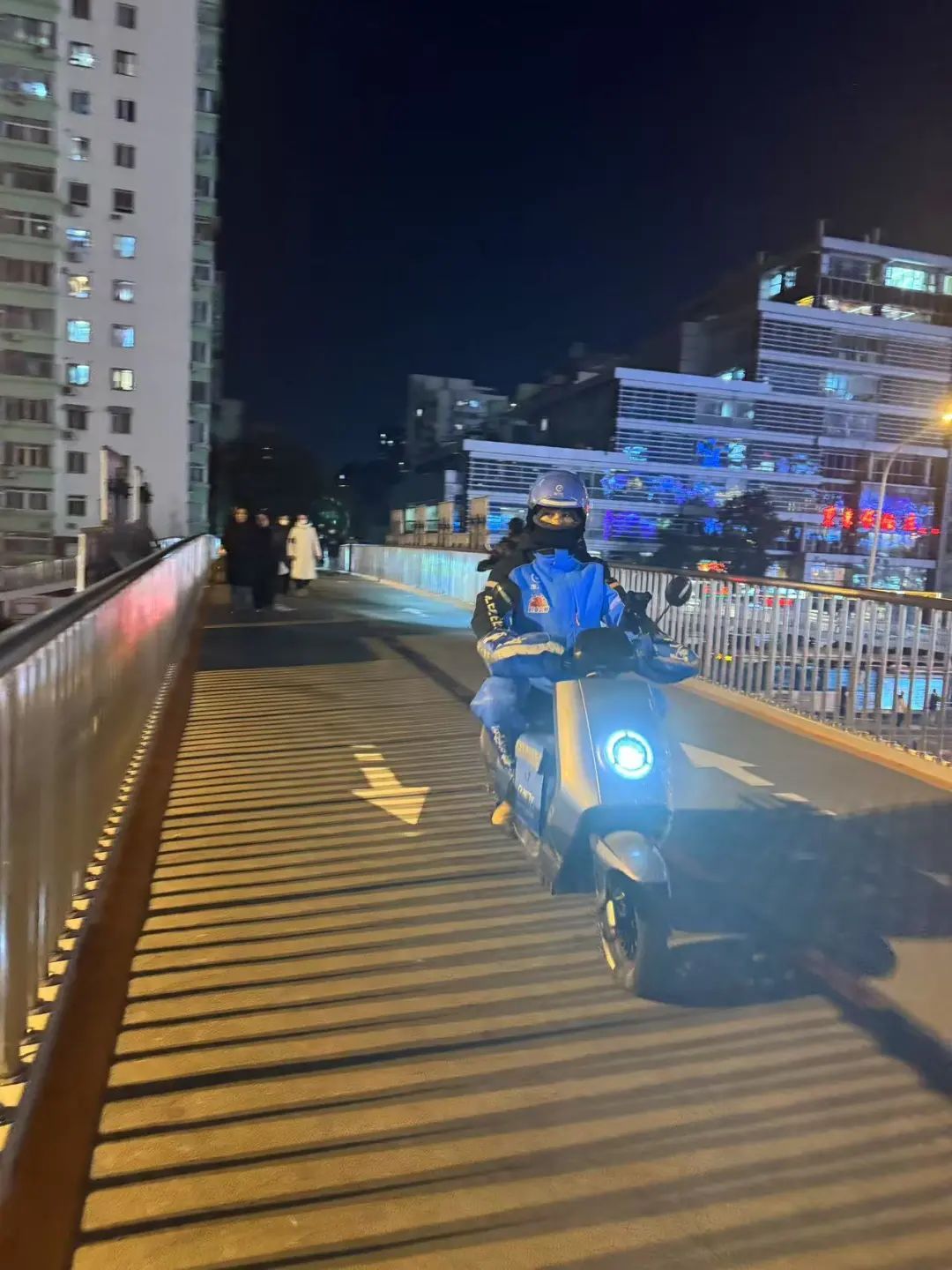 深度 | “新国标”上线，能否刹住“狂飙”的小电驴？